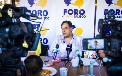 Foro Plural Jalisco celebra freno a distribución de libros