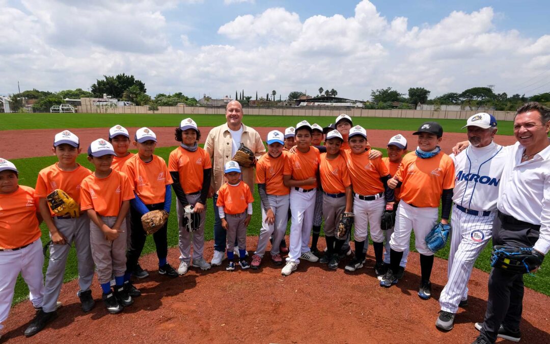 Entrega Enrique Alfaro la Unidad Deportiva La Micaelita en Tlaquepaque