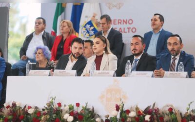 Toma protesta como presidenta municipal de El Salto, Elena Farías Villafán