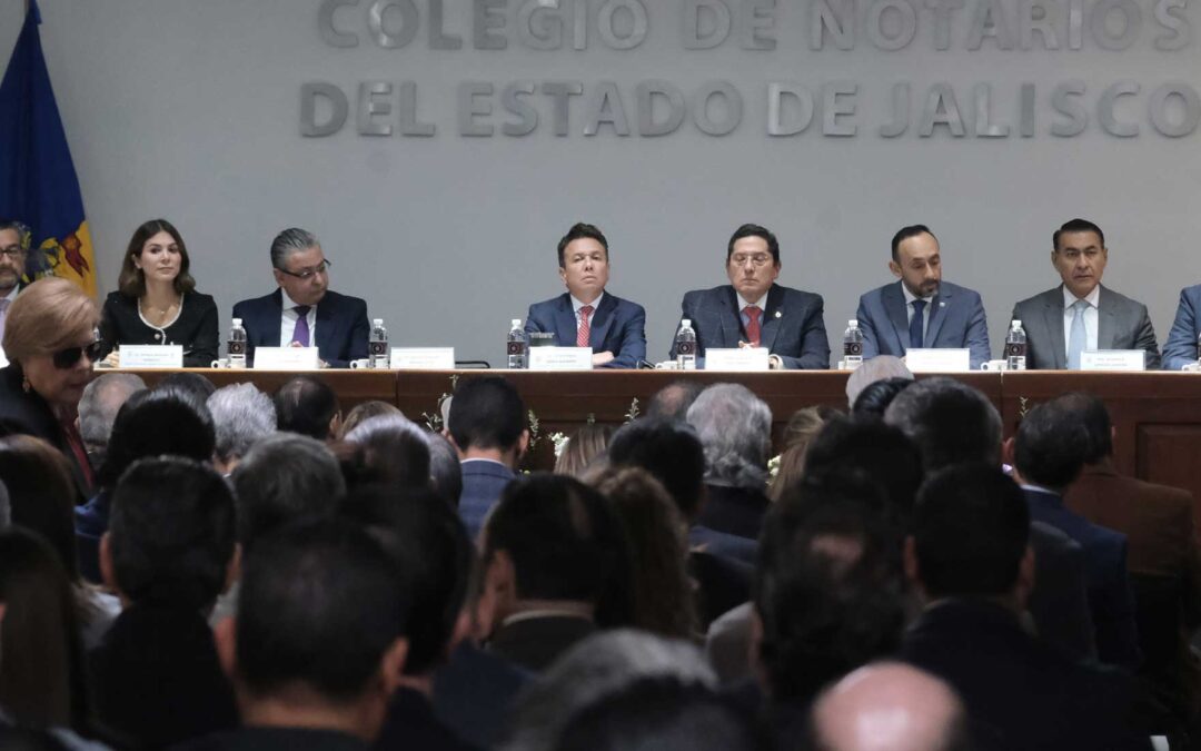 Toma protesta Gobernador Pablo Lemus al Consejo del Colegio de Notarios del Estado de Jalisco para el periodo 2025-2027