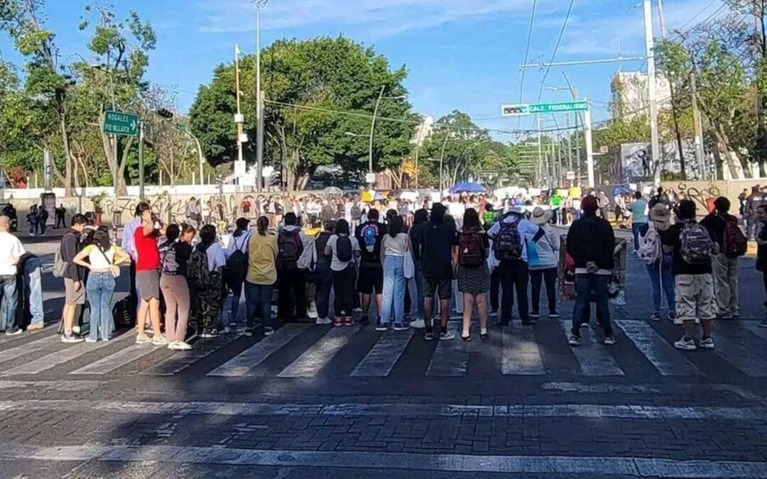 Se incrementa el número de comerciantes del Parque Revolución que aceptaron reubicación