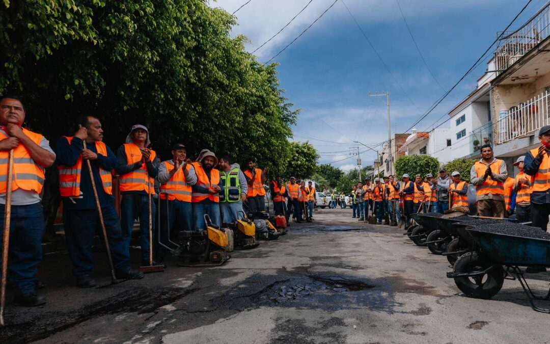 Presenta Vero Delgadillo plan emergente de bacheo con una inversión de 72.5 mdp; arrancan en 16 frentes de la ciudad