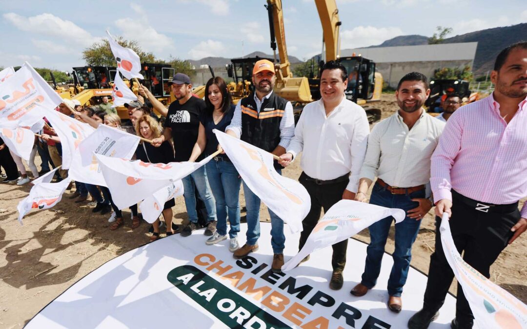 Tlajomulco refuerza su infraestructura con maquinaria 24/7 para atender emergencias y apoyar al campo