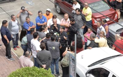 MC Jalisco dialoga con choferes de plataformas digitales