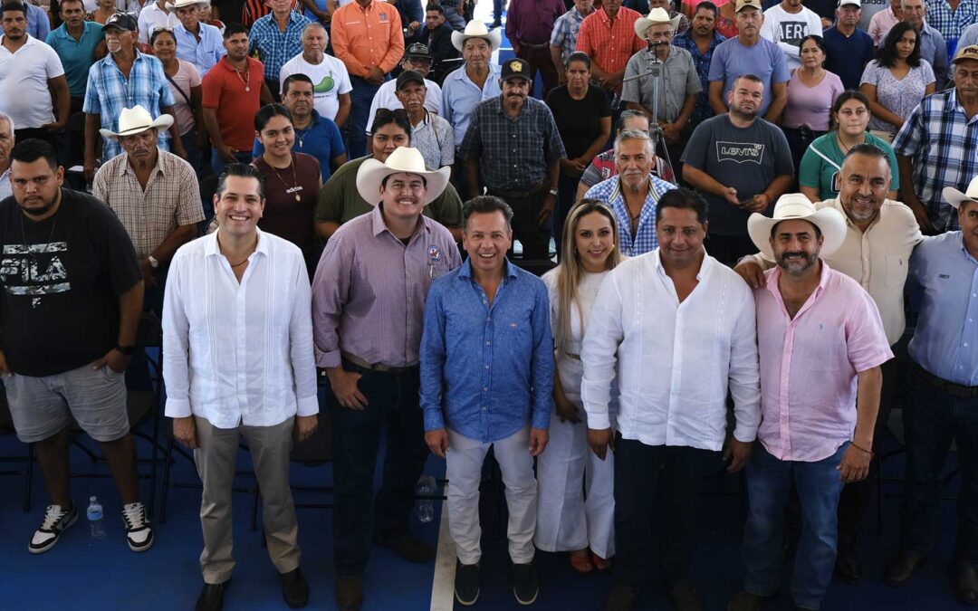 Encabeza Lemus gira en Tomatlán para impulsar el desarrollo del campo y el turismo en Costalegre