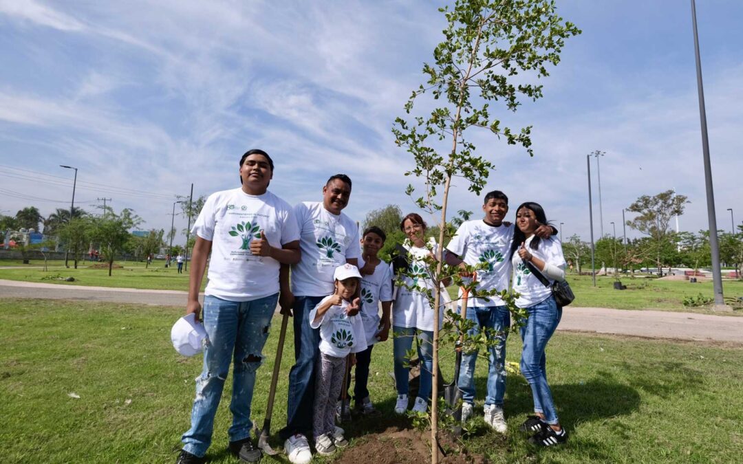 Reabre Parque Luis Quintanar a la ciudadanía; realizan reforestación