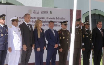 Acude Pablo Lemus a toma de protesta del comandante interino de la V Región Militar