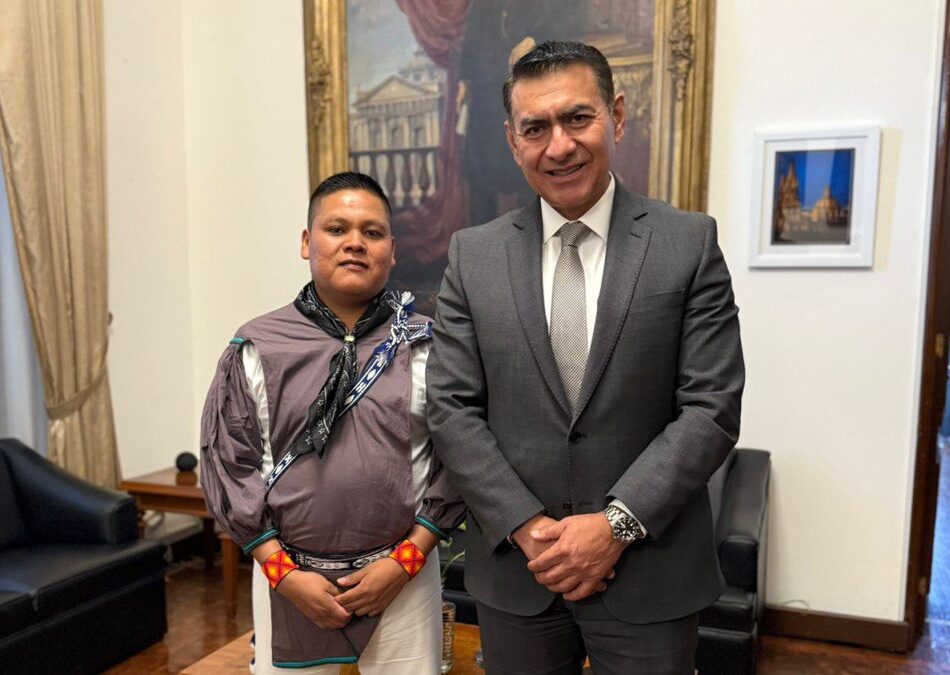 Camerino Sánchez Carrillo asume como nuevo titular de la Comisión Estatal Indígena de Jalisco