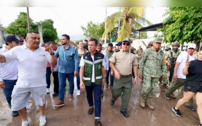Acude Pablo Lemus Navarro a supervisión de trabajos en colonias afectadas de Puerto Vallarta