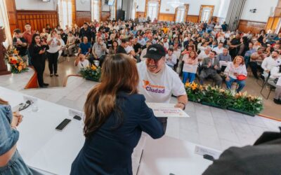 Vero Delgadillo entrega apoyos a proyectos comunitarios del programa “Guardianes de la ciudad”