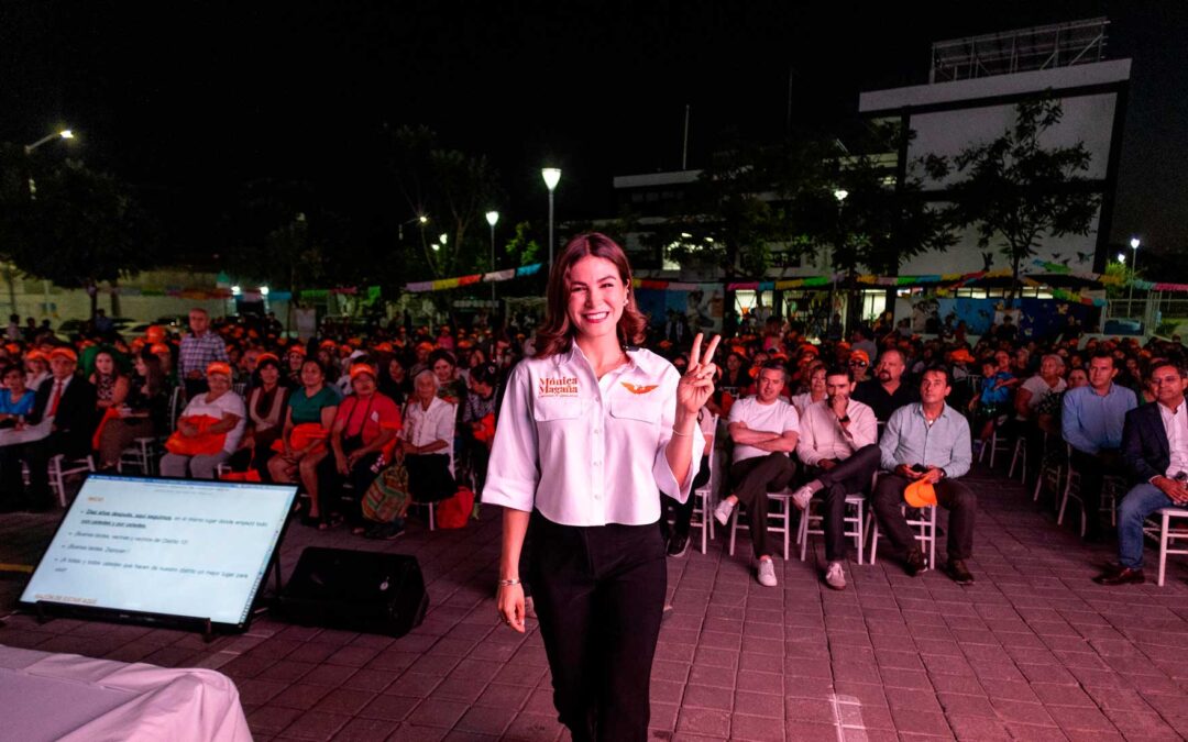 Reconoce Mónica Magaña a vecinas y vecinos por diez años de trabajo conjunto