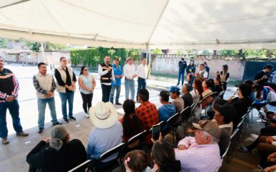 Gerardo Quirino entrega renovación de calle para mejor movilidad en Lomas de Tejeda