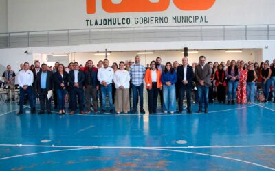 Tlajomulco reconoce la vocación docente en jornada de capacitación para más de 800 maestras y maestros