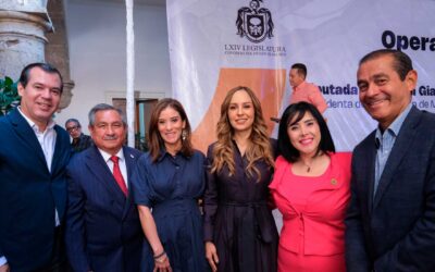 Reconocen labor de 93 operadores y empresas de transporte de carga en la entidad