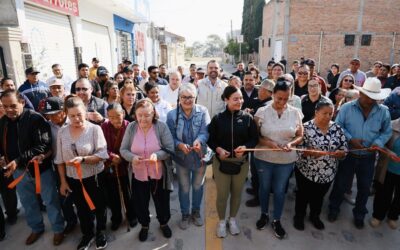 Quirino entrega la rehabilitación integral de la calle Hidalgo en Santa Cruz del Valle
