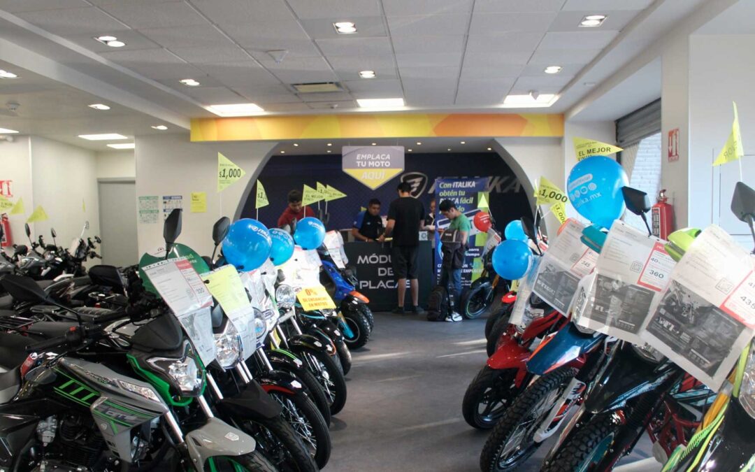 Impulsa Jalisco programa de emplacamiento de motocicletas con módulos en tiendas departamentales