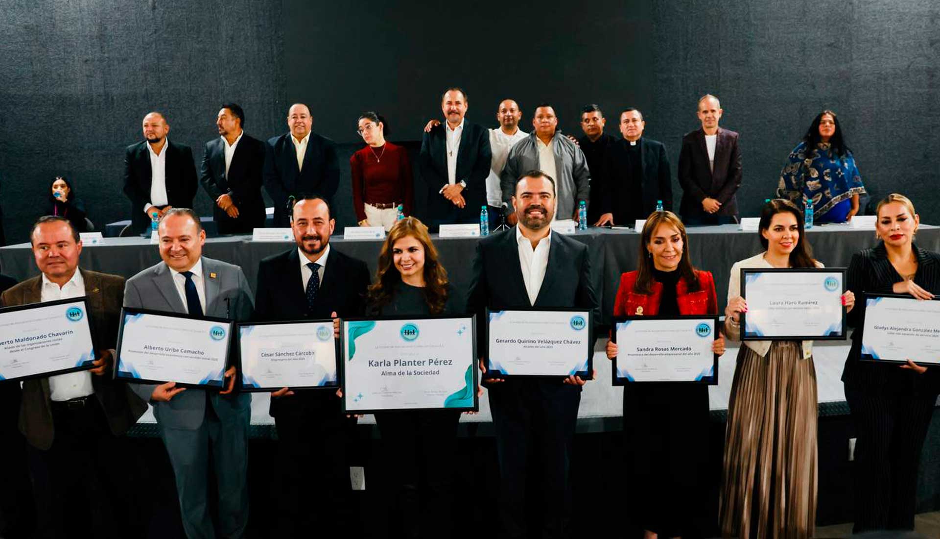 Gerardo Quirino es reconocido como alcalde del Año 2025 por la Unidad de Asociaciones Civiles con Causa A.C.