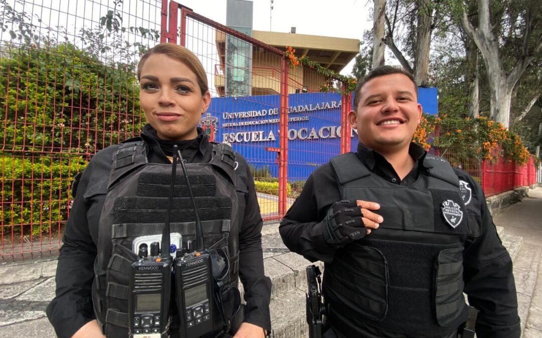 Refuerzan seguridad en zonas escolares del AMG