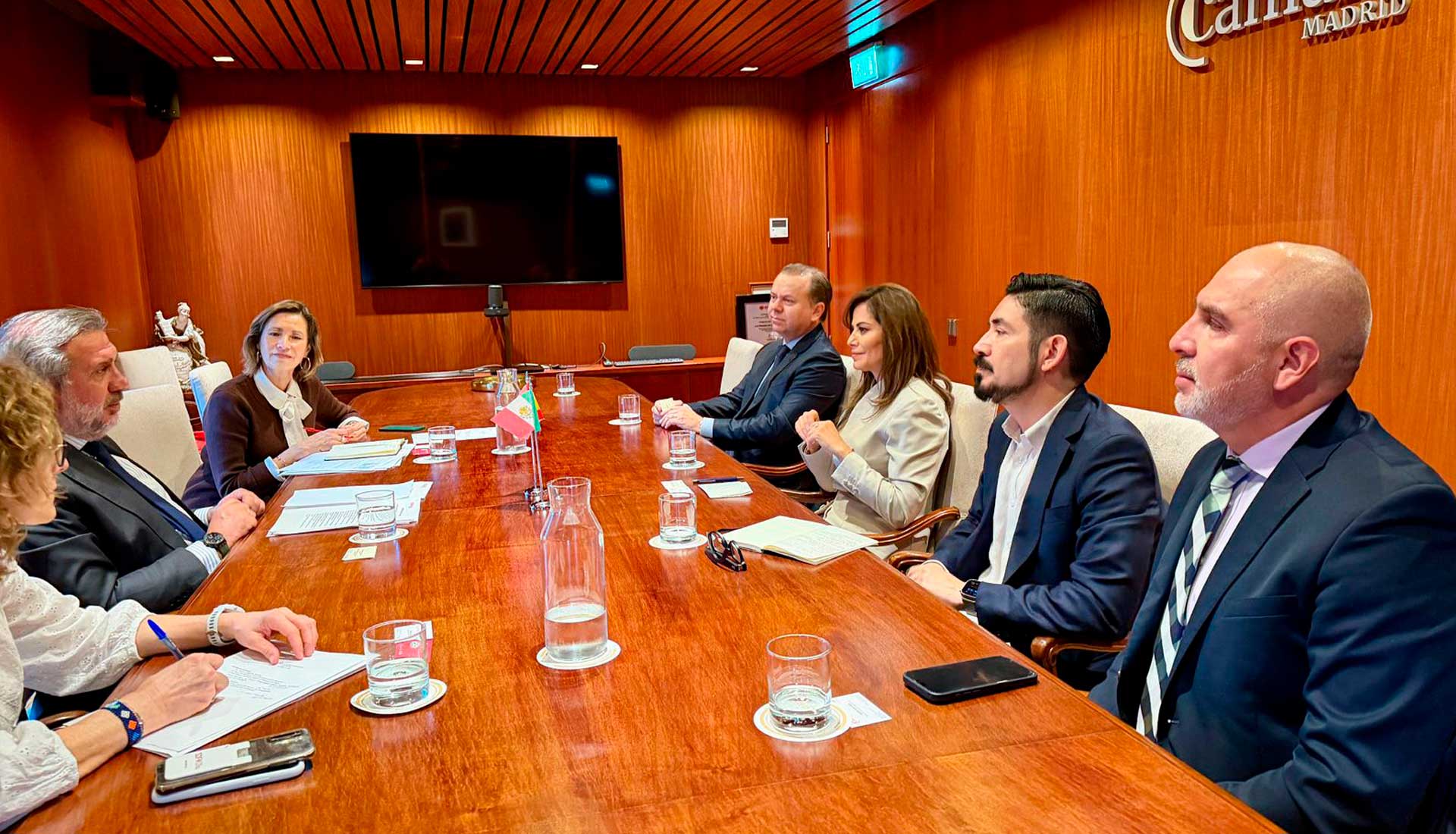 Promueve Vero Delgadillo a Guadalajara como punto de inversión, cultura y turismo