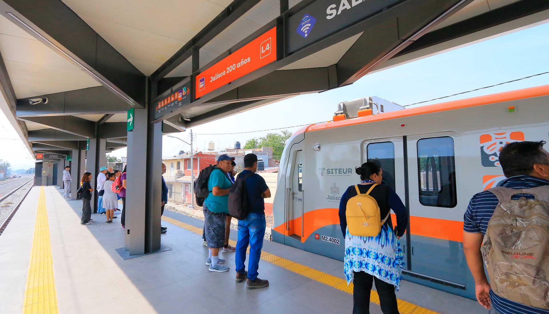 Con más de 820 mil personas movilizadas, la Línea 4 del Tren Ligero cumple un mes y supera expectativas