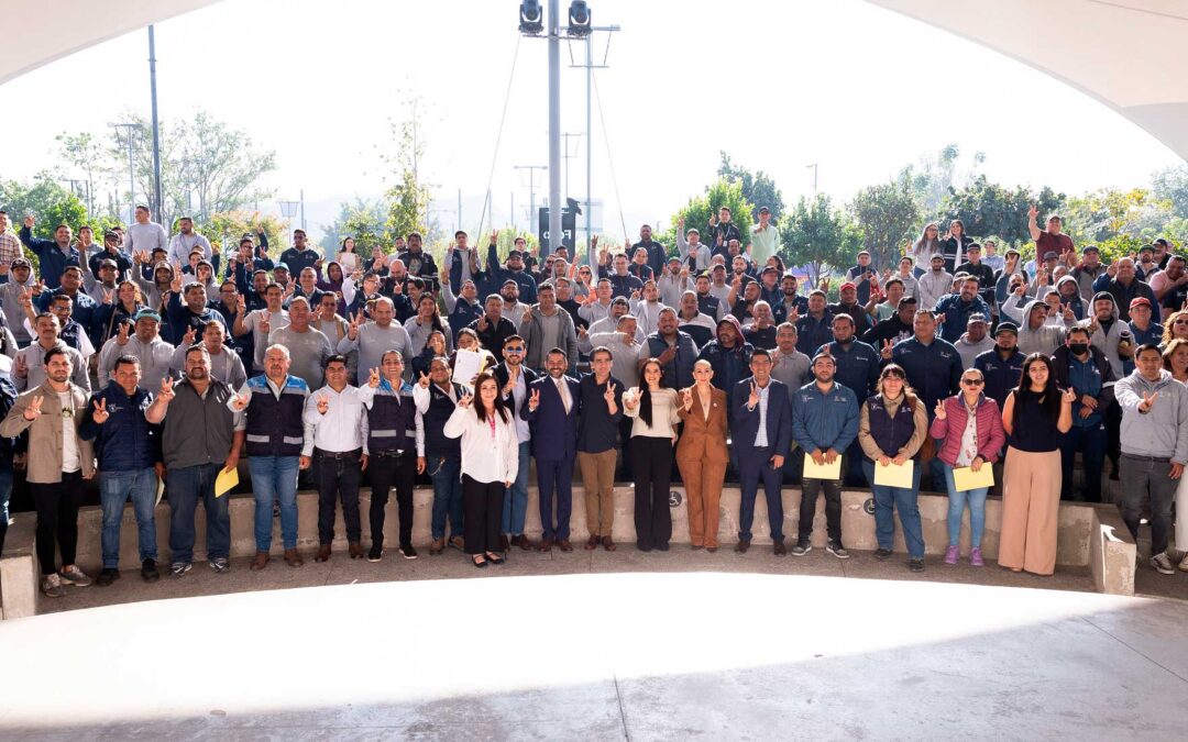 Zapopan certifica a 320 servidores públicos y marca precedente estatal en profesionalización