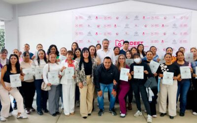Entrega IDEFT 212 constancias de capacitación en Zapotlán el Grande