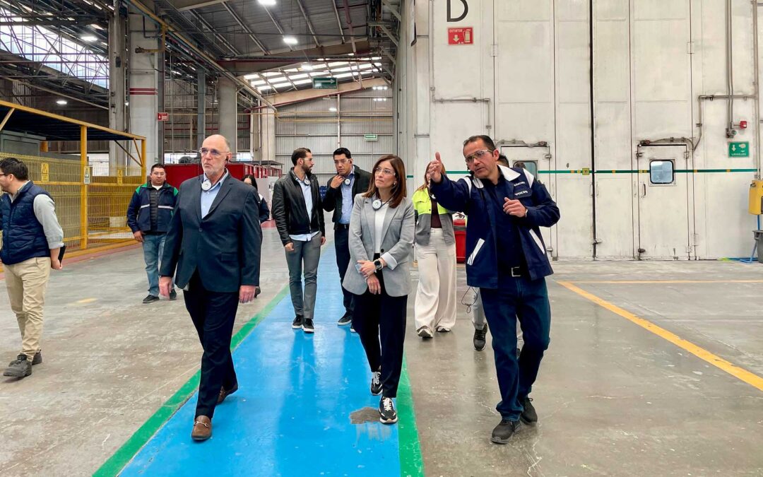 Supervisa Gobierno de Jalisco fabricación de las 41 unidades eléctricas para Línea 5 Macro Aeropuerto