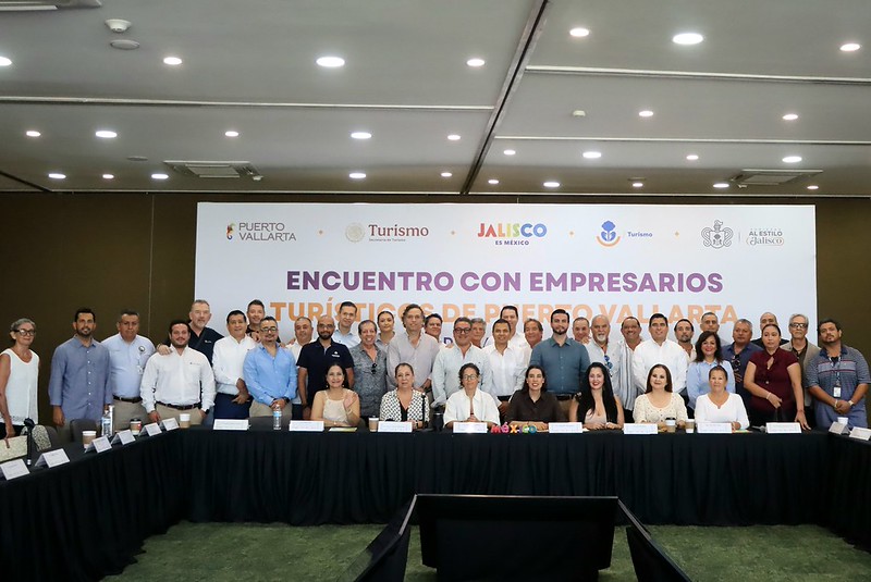 Jalisco y Federación fortalecen agenda turística estratégica en Puerto Vallarta