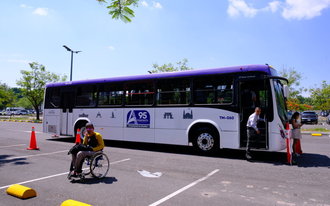 Disminuyen 39% las víctimas mortales en percances con transporte público en el AMG