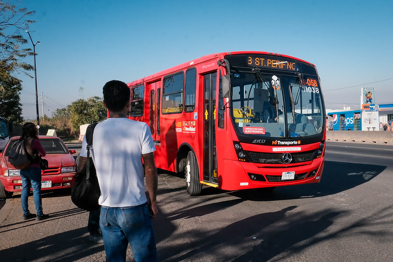Jalisco establece protocolo obligatorio para el transporte público en zonas de inundación