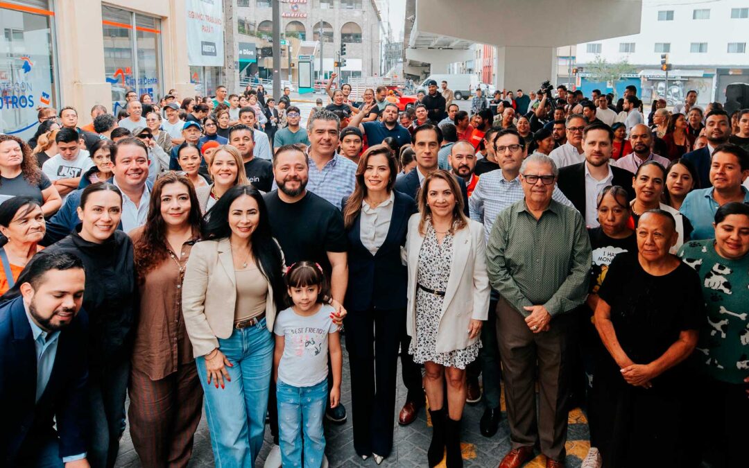 Entrega Vero Delgadillo renovación de Av. República, en el Centro de Guadalajara