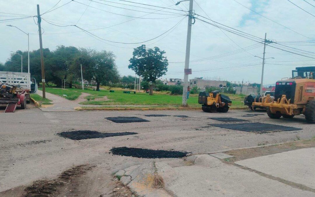 Tlajomulco intensifica atención emergente de bacheo durante el temporal