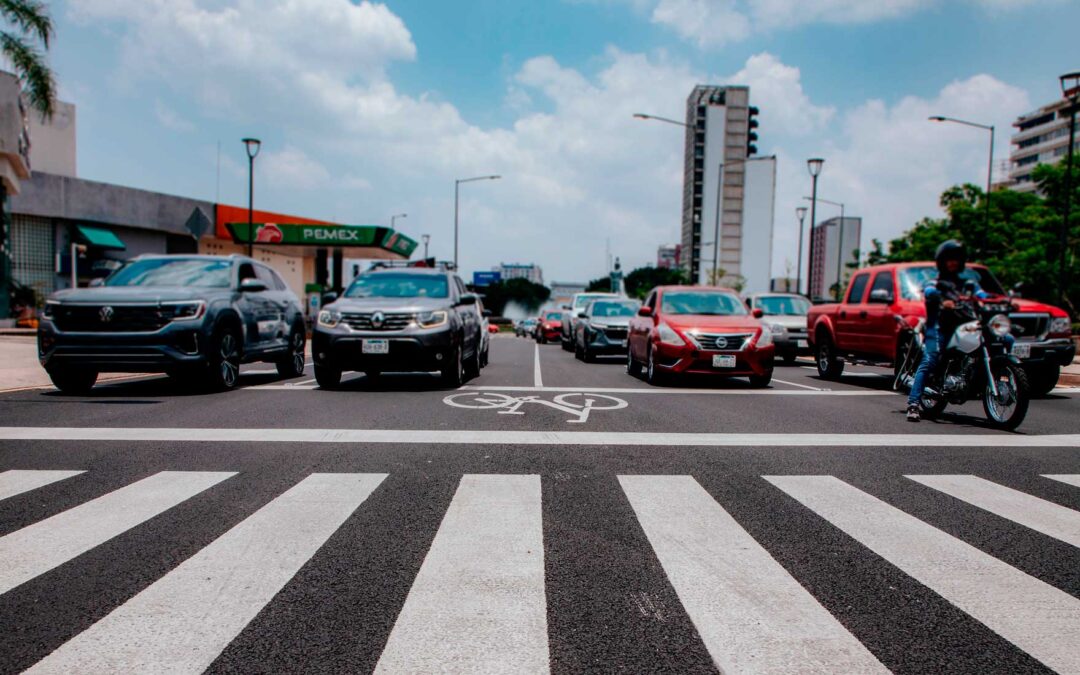 Entrega Vero Delgadillo rehabilitación de Avenida Miguel Hidalgo