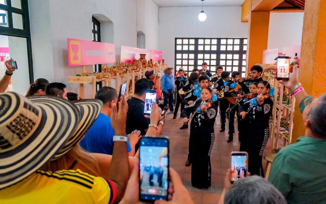 Genera Mundo Jalisco más de 2 millones de pesos en ventas para artesanas, artesanos y productores locales