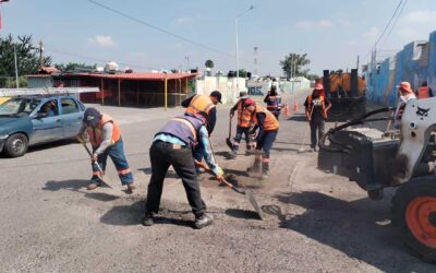 Avanza Tlajo en la atención de baches con cuadrillas nocturnas