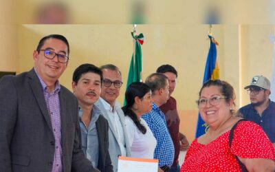 Entrega Prodeur títulos de propiedad a 57 jefas de familia de la región norte del estado