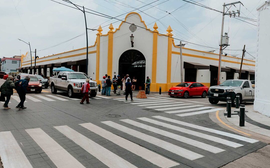 Entrega Vero Delgadillo obras de rehabilitación en Analco