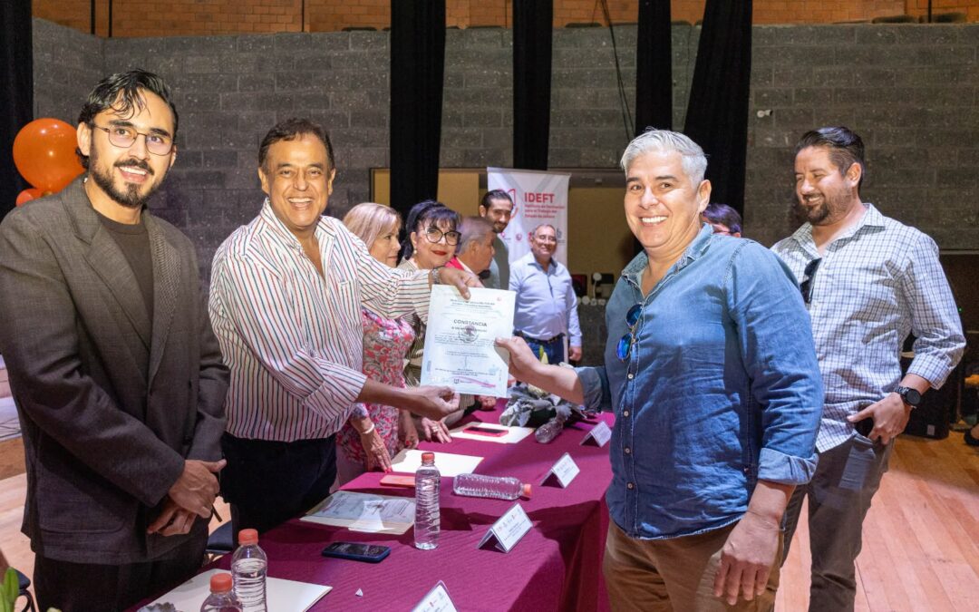 IDEFT Zapopan reconoce a más de 200 personas por concluir procesos de capacitación