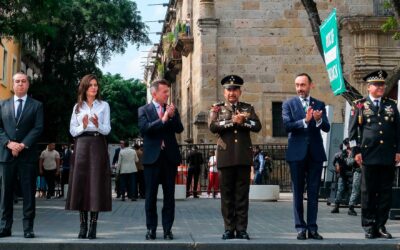 Encabeza Pablo Lemus Izamiento de la Bandera de México en el 216 Aniversario del inicio de la Independencia