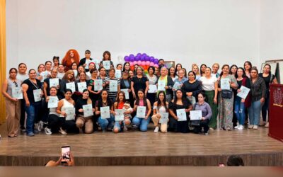 IDEFT entrega constancias y diplomas a personas capacitadas en Zapotlanejo