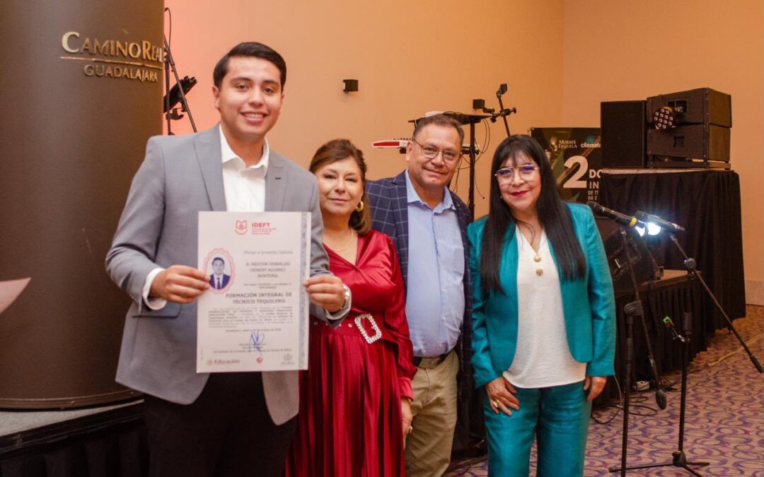 IDEFT fortalece la capacitación especializada de técnicos y maestros tequileros en Jalisco